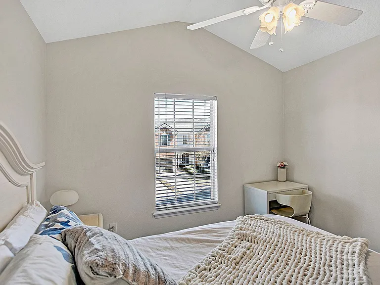 13255 Stone Pond Dr — Photo 19