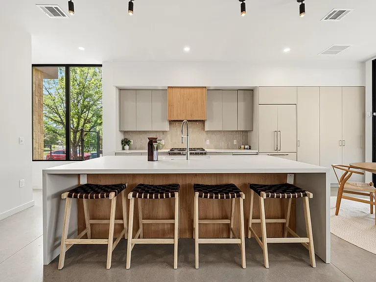 1403 Barton Hills Dr #1 — Photo 13