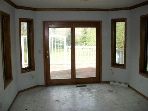 5th image of 3876 Sunny Wood Dr