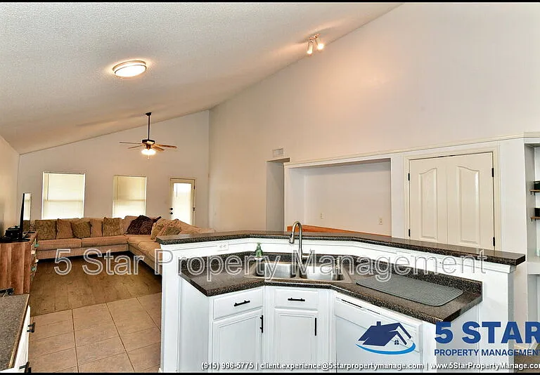 10937 Northview Dr — Photo 14