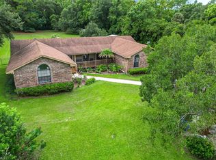 17444 East Rd, Umatilla, FL 32784