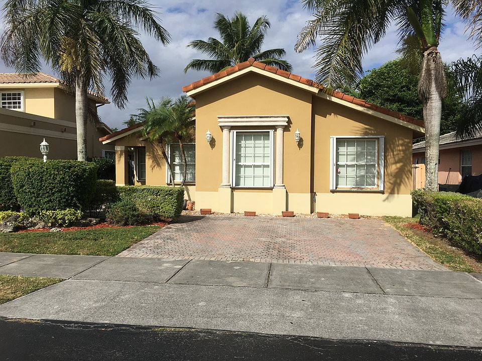 1st image of 16617 SE 98 Th Trr Ct