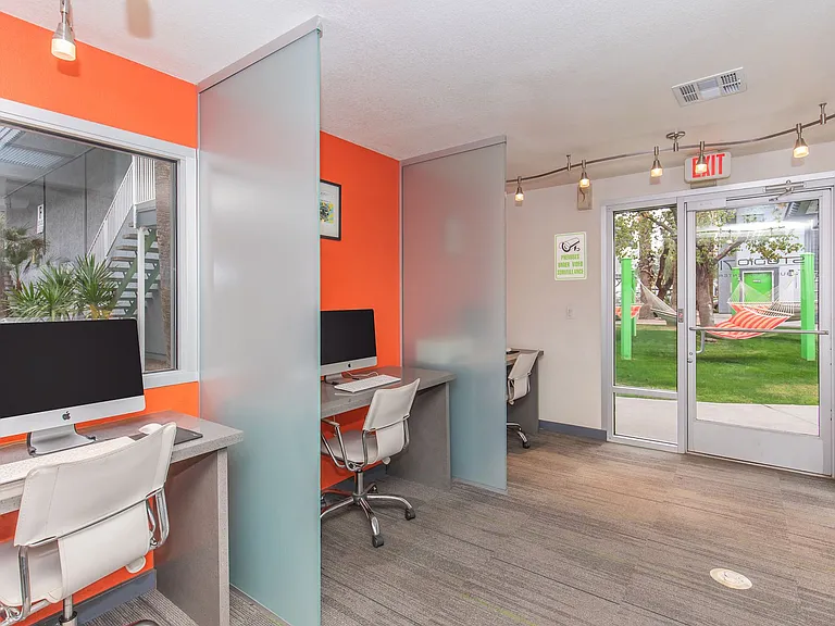 Studio 710 Apartments — Photo 9