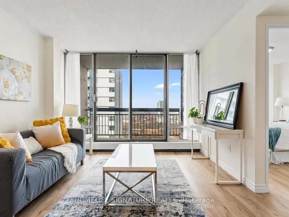 150 Charlton Ave E #1803