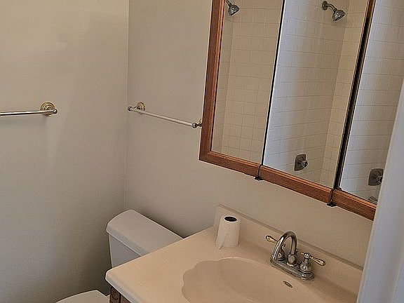 5th image of 219 Palmetto Ct #219