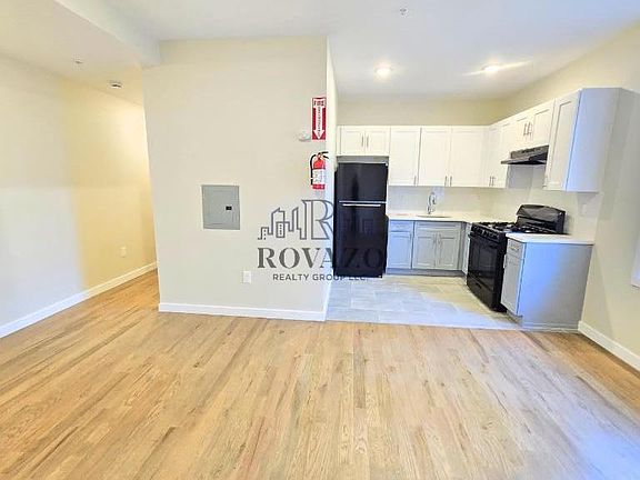 2nd image of 65 S Harrison St #3A