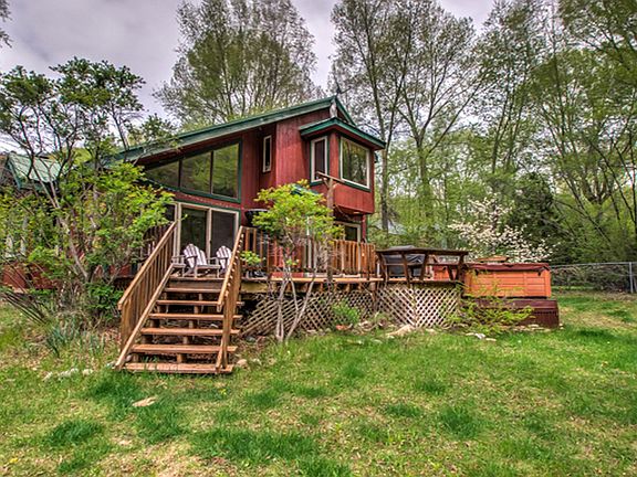 3 bed main home + 1 bed apt