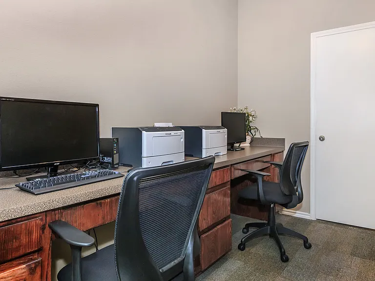 Onsite business center/computer lab