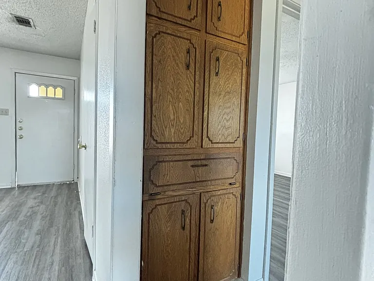 4801 Rainbow Cir #2 — Photo 6