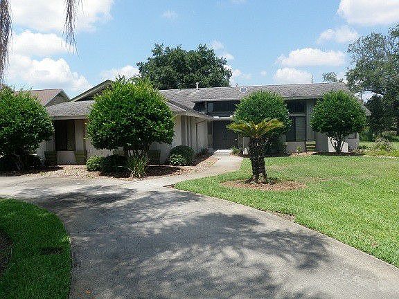 1st image of 907 Club House Blvd
