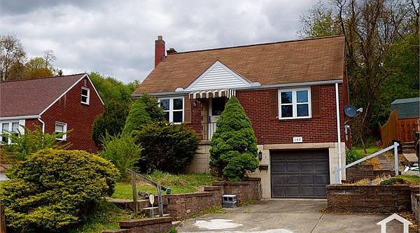 1st image of 149 Parkwood Dr