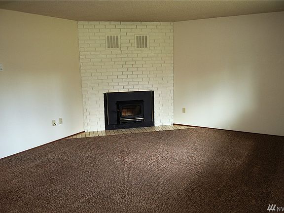 4th image of 3657 SE Buckingham Dr