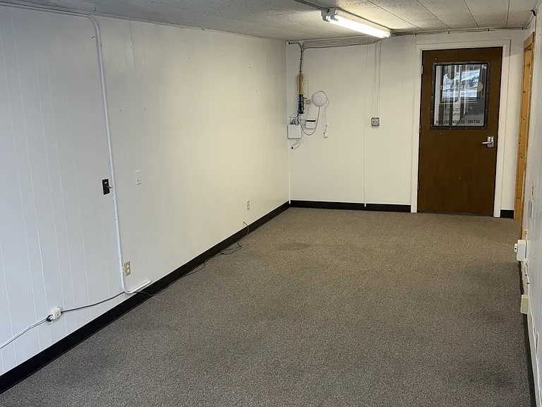 219 E Pine St #102 — Photo 11