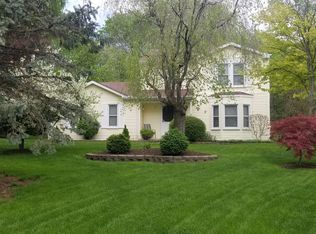 30092 Town Square Ct, New Hudson, MI