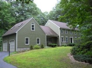 21 Old Farm Rd, Bedford, NH 03110