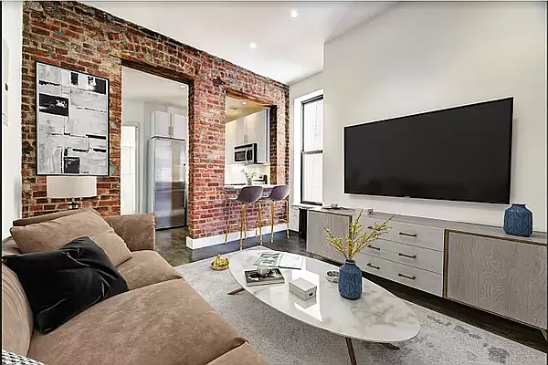 Rented by REAL New York | media 7
