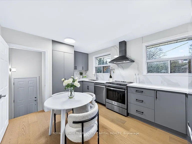 65 Glenmanor Dr — Photo 14