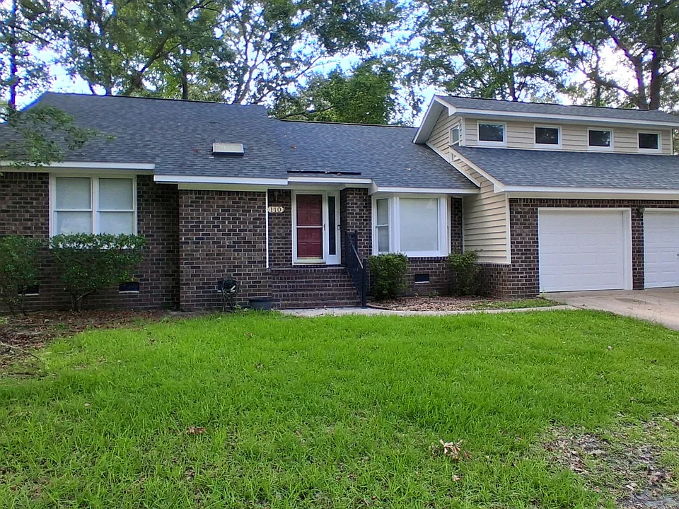 110 Bridlewood Pl