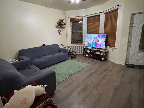 2nd image of 140 Sterling Ave Unit A
