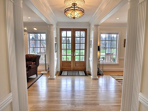5th image of 3930 Glen Eagles Pl