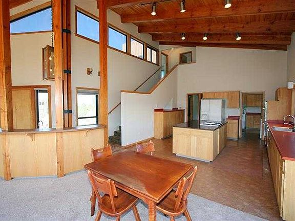 3rd image of 11108 Bobcat Pl NE