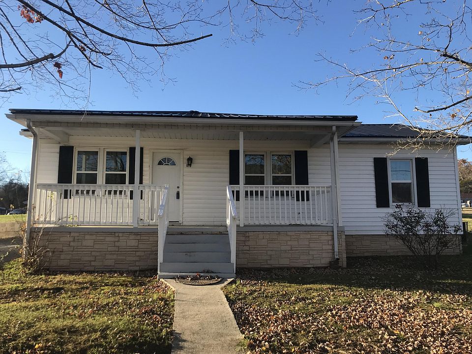 1st image of 515 1st St