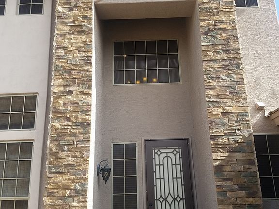 3rd image of 7046 W Lariat Ln