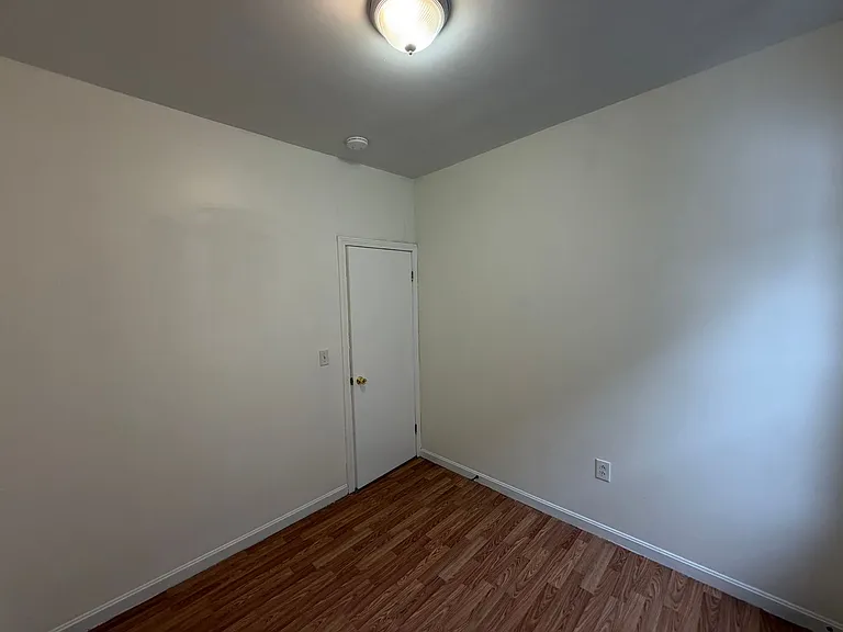26 Abbott St — Photo 14