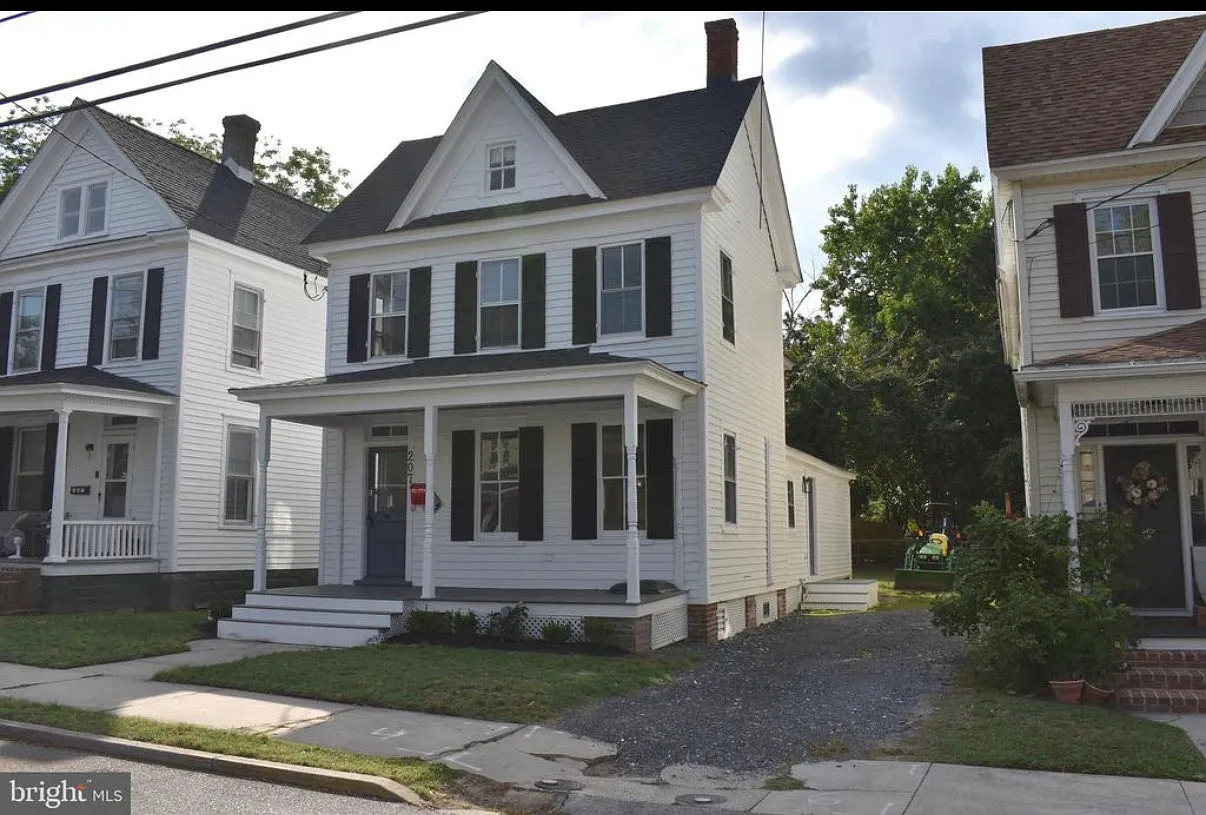 3 bed, 1531 sqft, $2,500 — Photo 1