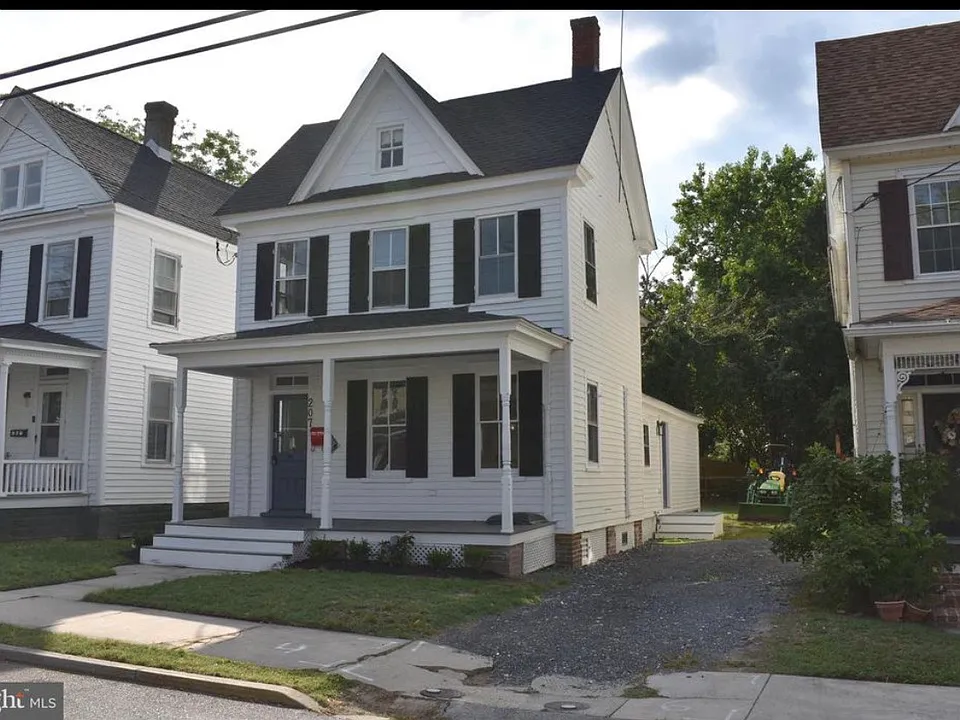 207 Willis St