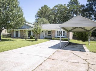 1045 Anderson Dr, Leesville, LA 71446