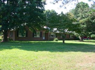 24363 Joynes Ln, Onancock, VA 23417