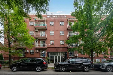 132-36 Pople Avenue, #3A