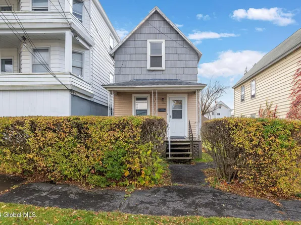 556 Clarendon Street, Schenectady, NY 12308