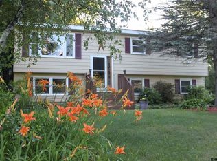 50 Grissom Dr, Clifton Park, NY 12065