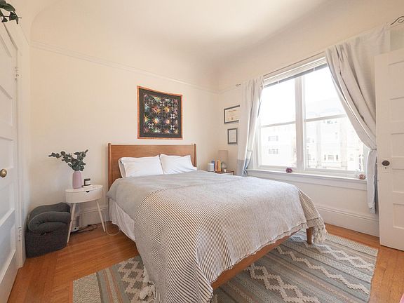 2nd image of 810 Masonic Ave #3