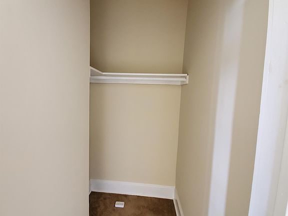 4th image of 2227 Linden Ave APT C