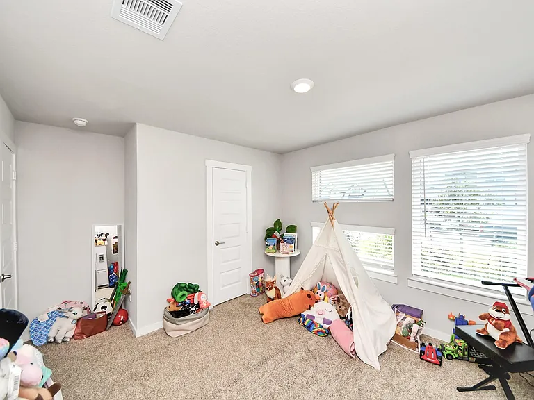 3306 Dagostino Creek Dr — Photo 9