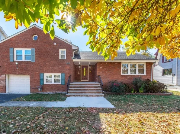 228 E 3rd Ave, Roselle Boro, NJ 07203