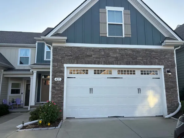 425 S Downs Cir, Goodlettsville, TN 37072