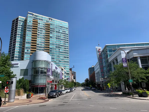 1720 Maple Ave APT 2220, Evanston, IL 60201