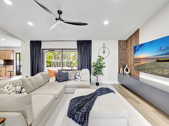 4th image of 7711 NW 18th Court