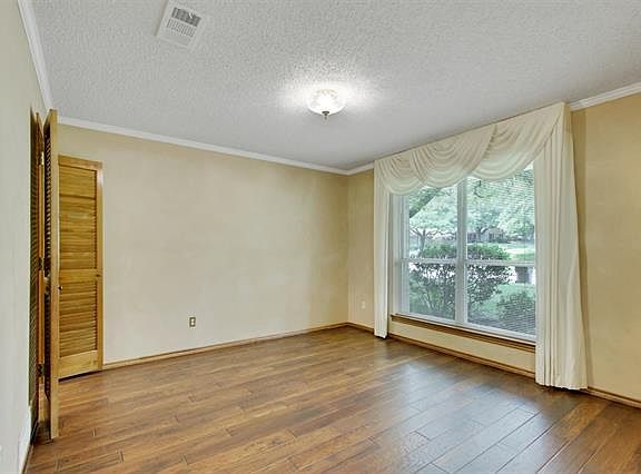 5th image of 3208 Rockbrook Dr