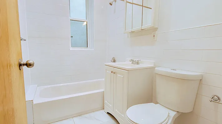 Rented by New York Residence | media 7