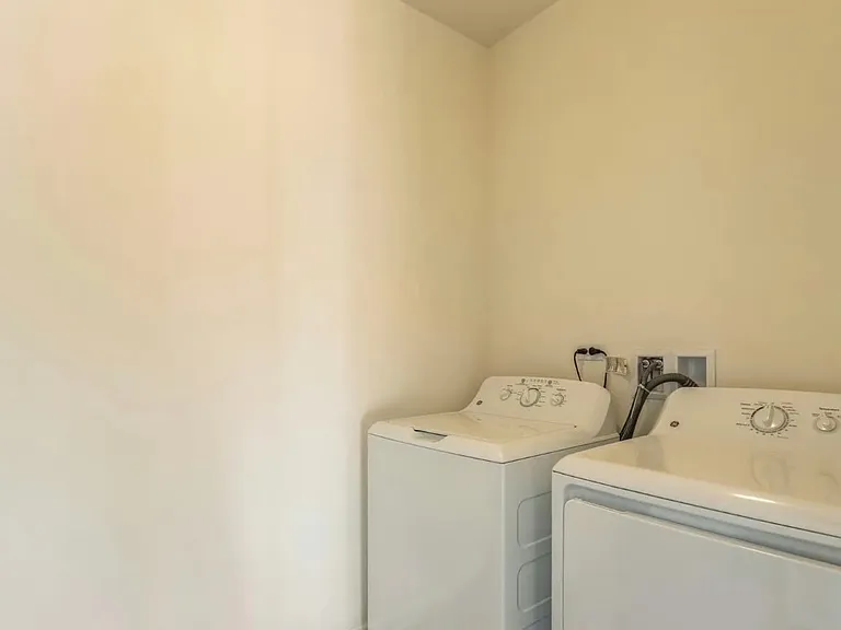 4443 Monroe Ct — Photo 12