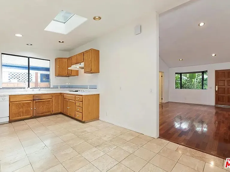 3556 Helms Ave — Photo 8