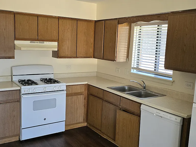 14808 Kenton Ave #3B — Photo 19
