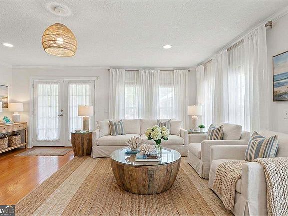 2nd image of 1001 Poppell Dr