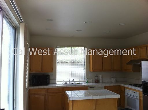 5th image of 2591 Canary Palm Ct