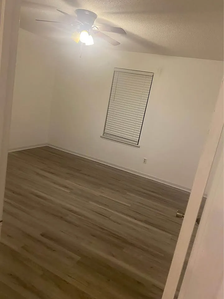 2 bed, 1.5 bath, $1,550 — Photo 4